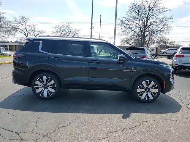 new 2025 Mitsubishi Outlander car, priced at $44,035