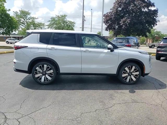 new 2025 Mitsubishi Outlander car, priced at $34,095