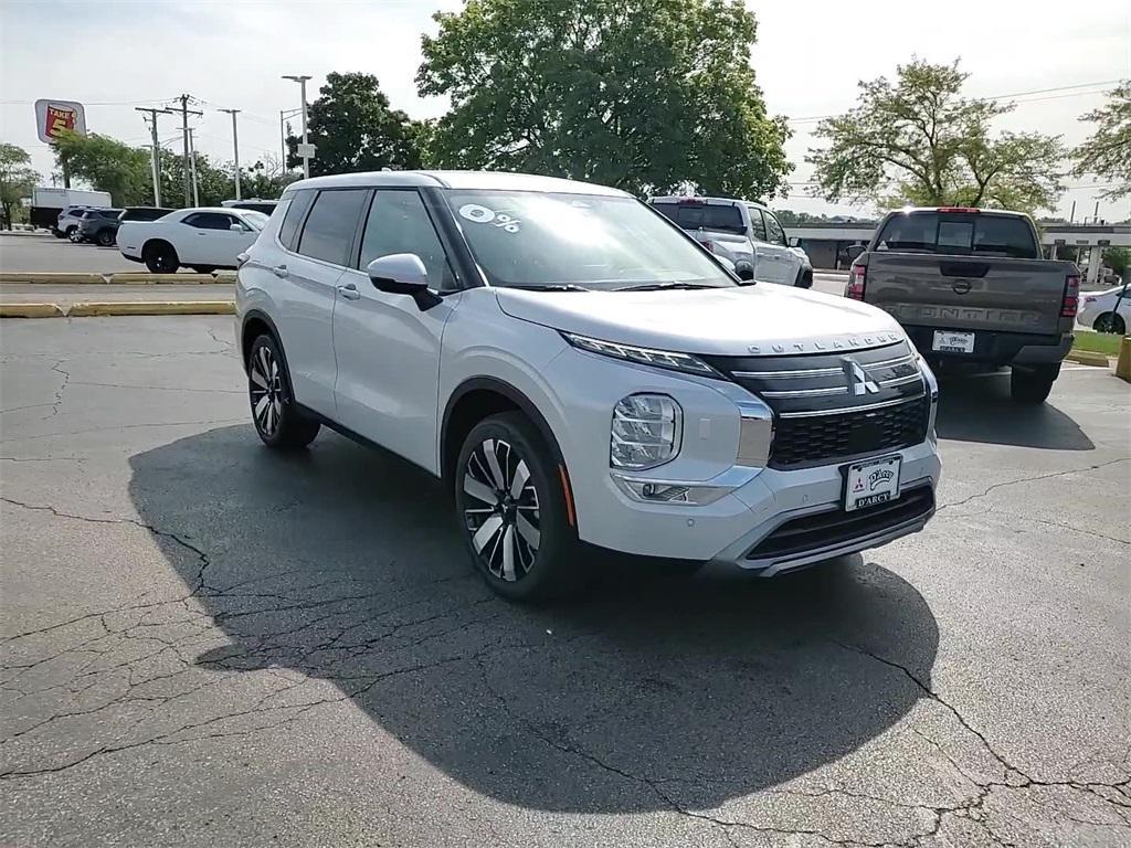 new 2025 Mitsubishi Outlander car, priced at $36,595