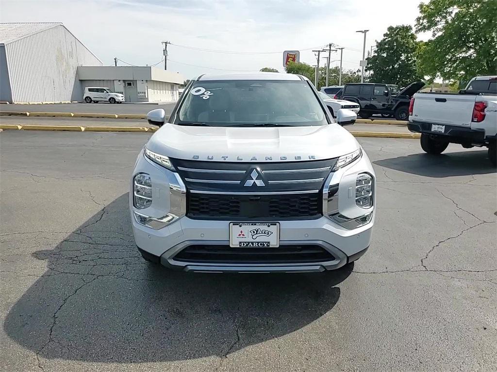 new 2025 Mitsubishi Outlander car, priced at $36,595