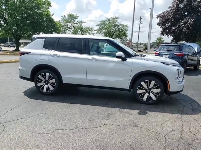 new 2025 Mitsubishi Outlander car, priced at $34,095