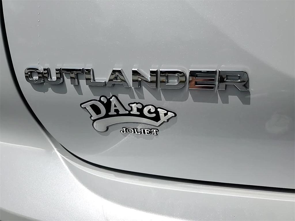 new 2025 Mitsubishi Outlander car, priced at $34,095