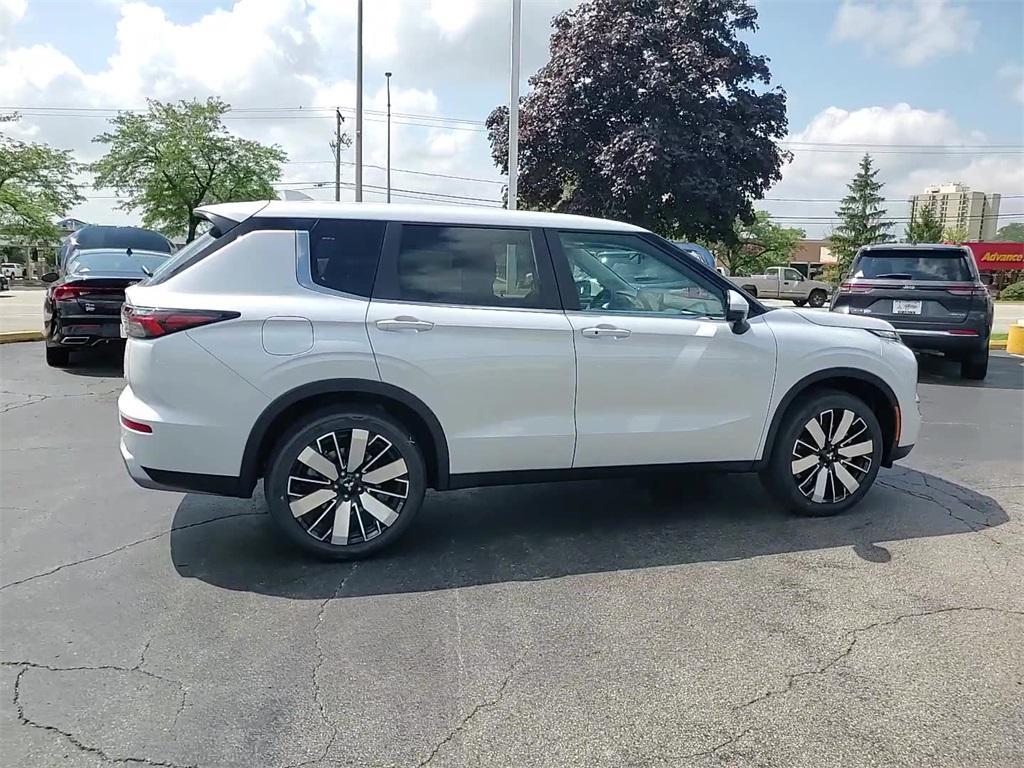 new 2025 Mitsubishi Outlander car, priced at $34,095