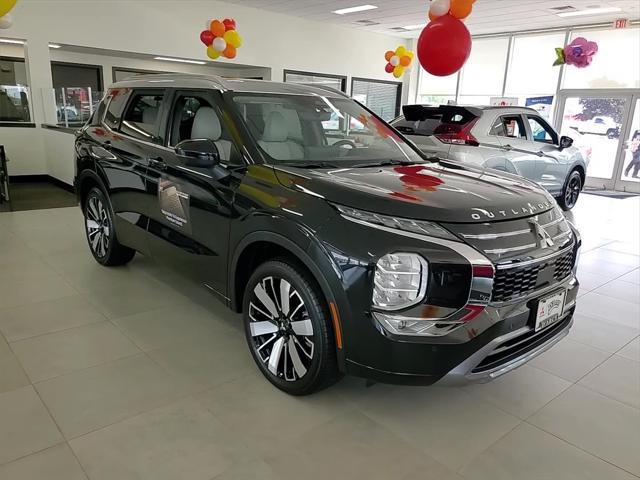 new 2025 Mitsubishi Outlander car, priced at $41,035