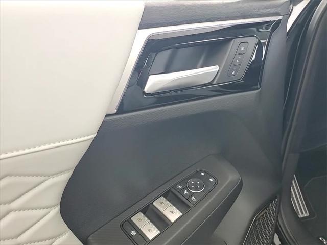 new 2025 Mitsubishi Outlander car, priced at $41,035