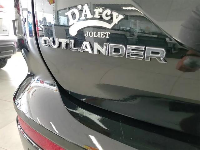 new 2025 Mitsubishi Outlander car, priced at $41,035