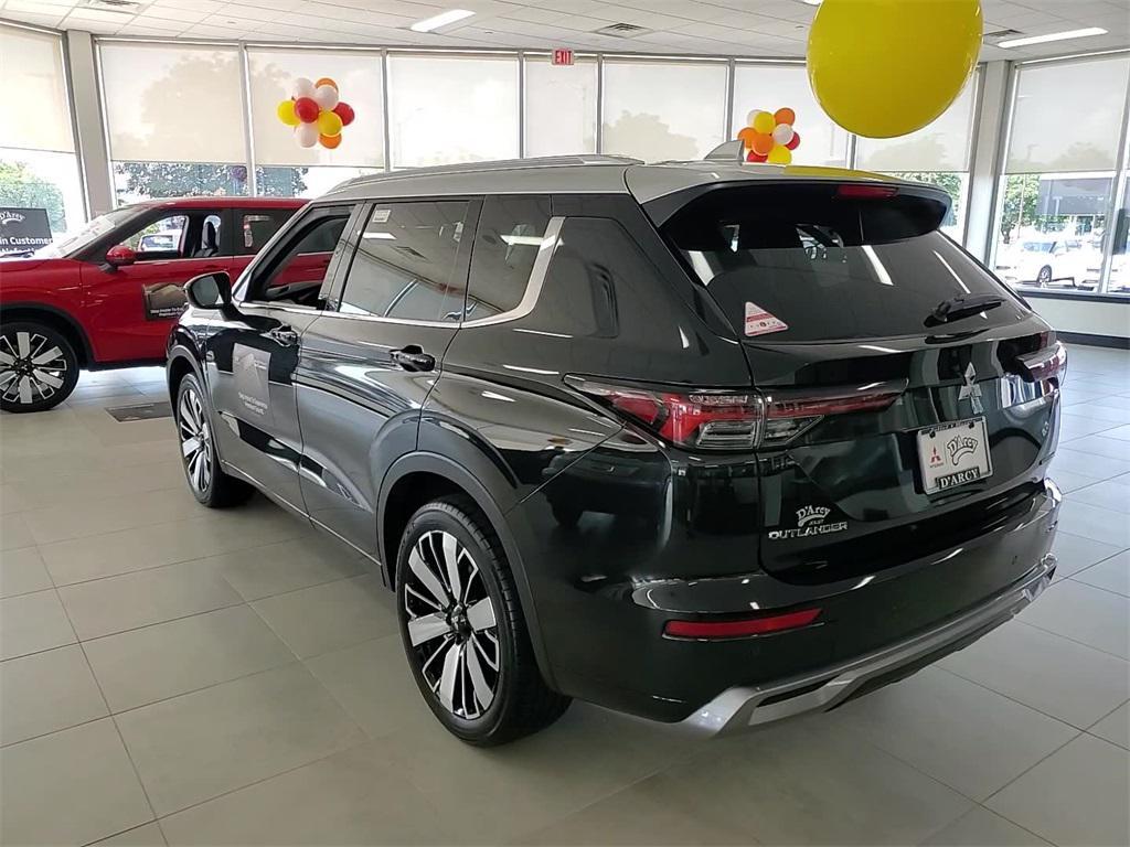 new 2025 Mitsubishi Outlander car, priced at $43,035