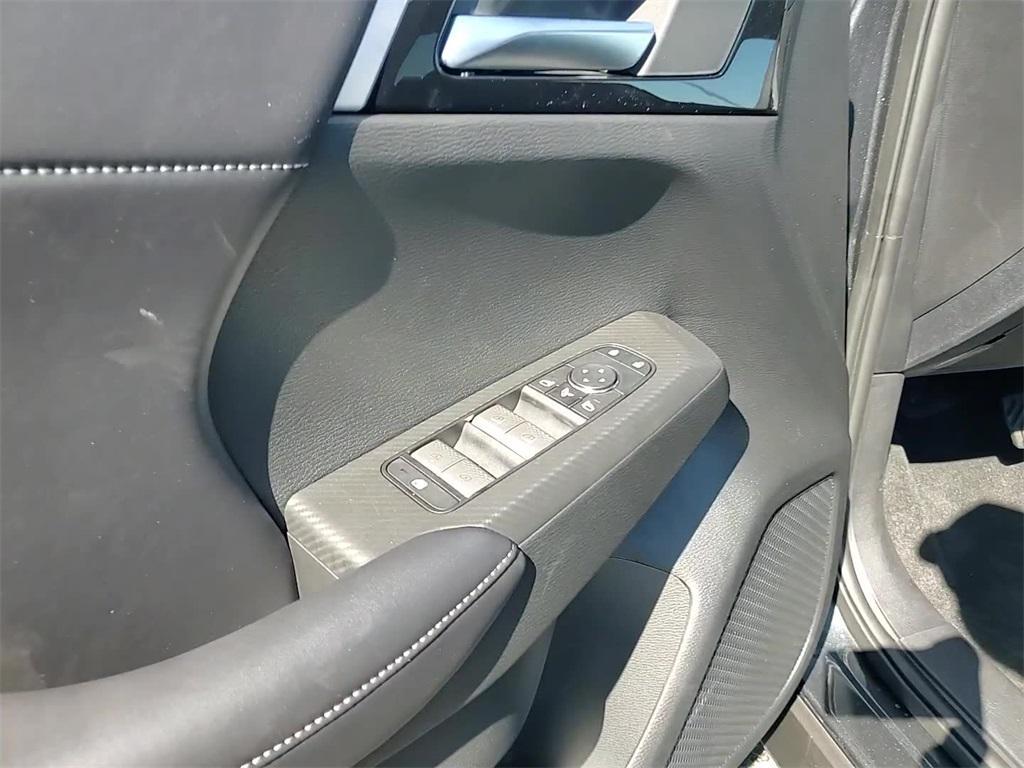 new 2025 Mitsubishi Outlander PHEV car, priced at $45,365