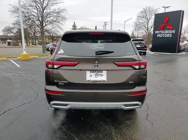 new 2024 Mitsubishi Outlander car, priced at $34,405