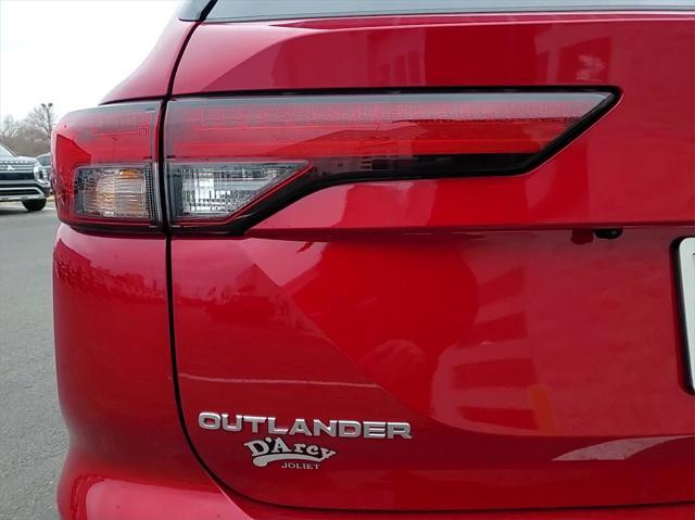 new 2024 Mitsubishi Outlander car, priced at $37,205
