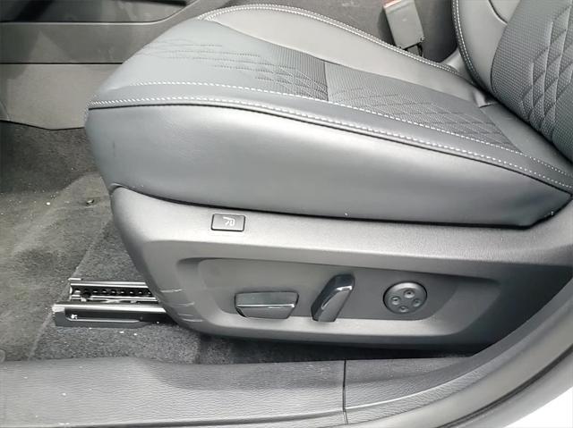 new 2025 Mitsubishi Outlander PHEV car, priced at $51,905