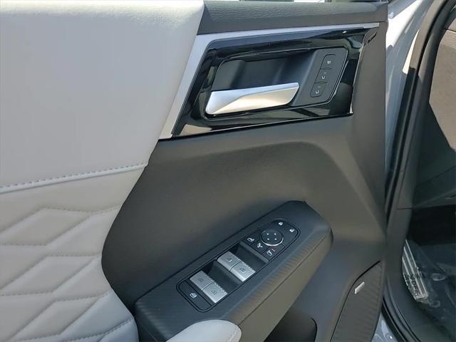 new 2025 Mitsubishi Outlander car, priced at $39,080