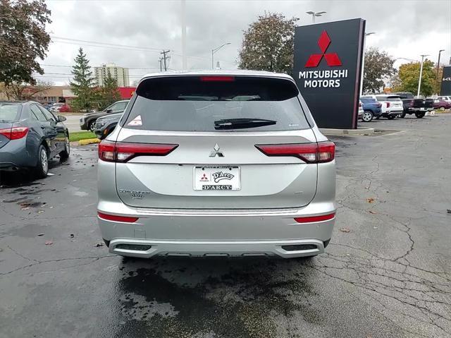 new 2024 Mitsubishi Outlander car, priced at $30,675