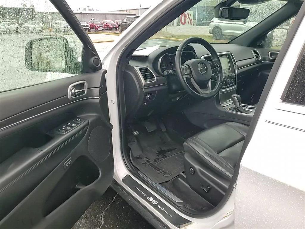 used 2018 Jeep Grand Cherokee car, priced at $15,979