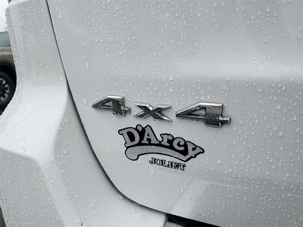 used 2018 Jeep Grand Cherokee car, priced at $15,979