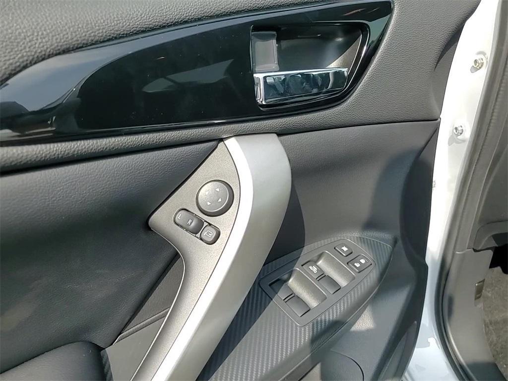 new 2025 Mitsubishi Eclipse Cross car, priced at $31,925