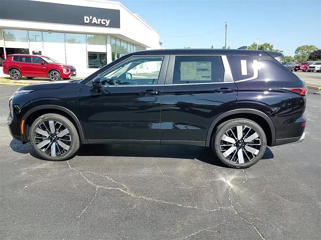 new 2025 Mitsubishi Outlander car
