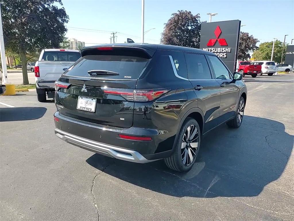 new 2025 Mitsubishi Outlander car