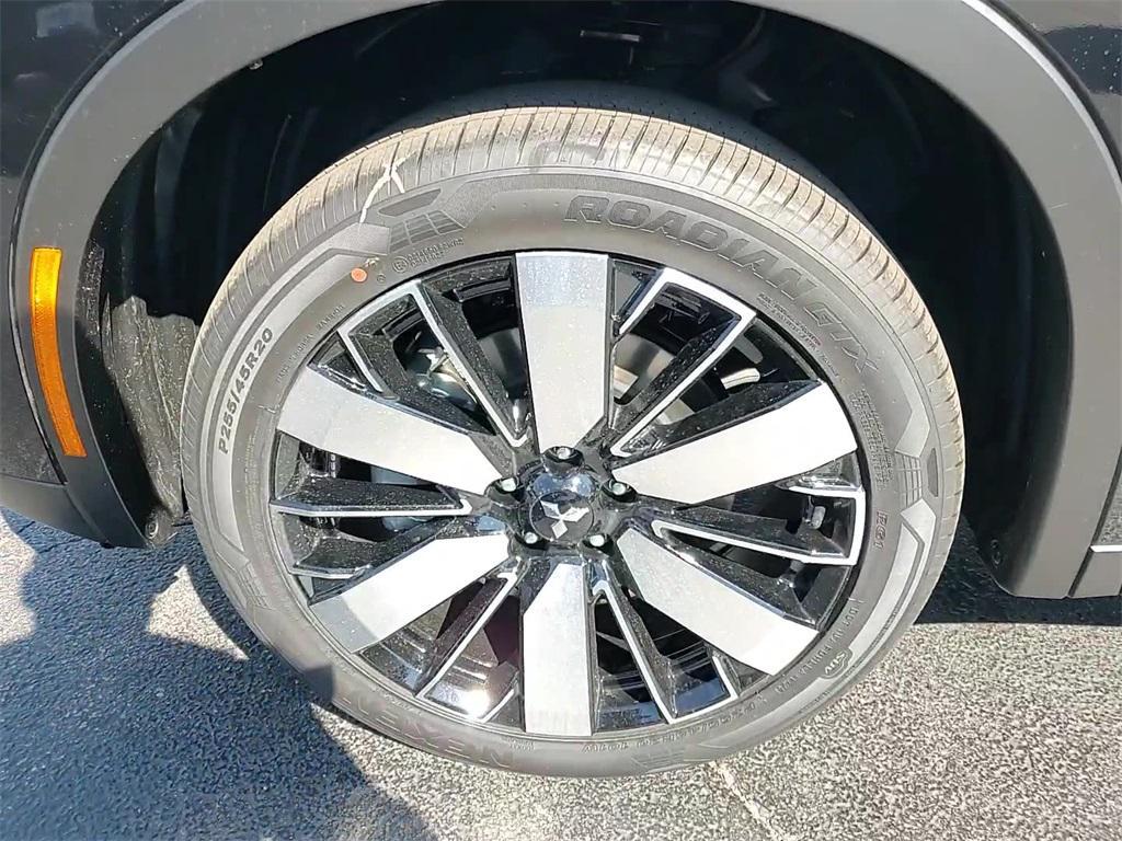 new 2025 Mitsubishi Outlander car