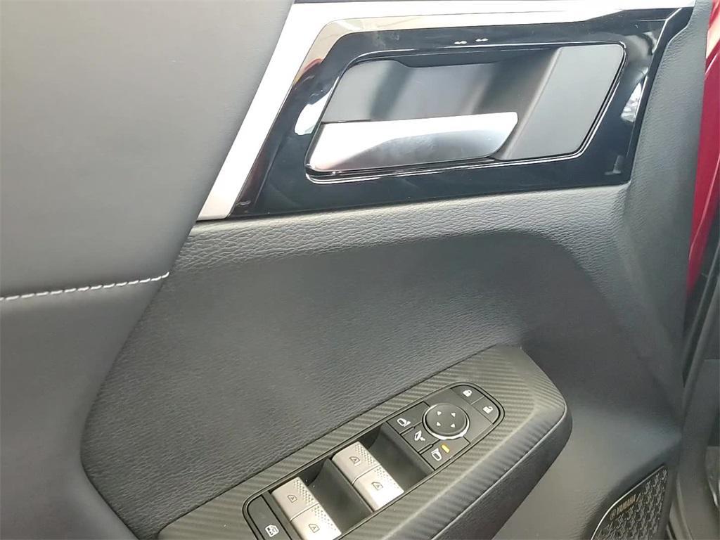 new 2025 Mitsubishi Outlander car, priced at $37,880