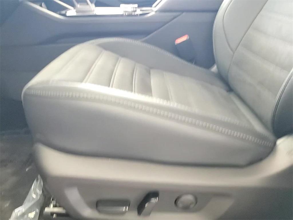 new 2025 Mitsubishi Outlander car, priced at $37,880