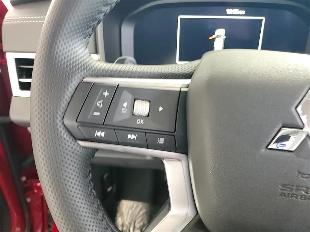 new 2025 Mitsubishi Outlander car, priced at $37,880
