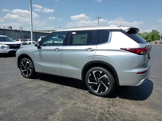 new 2024 Mitsubishi Outlander car, priced at $34,525