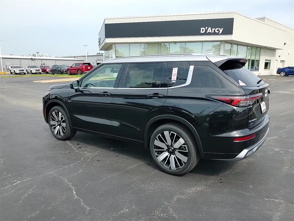 new 2025 Mitsubishi Outlander car, priced at $45,035