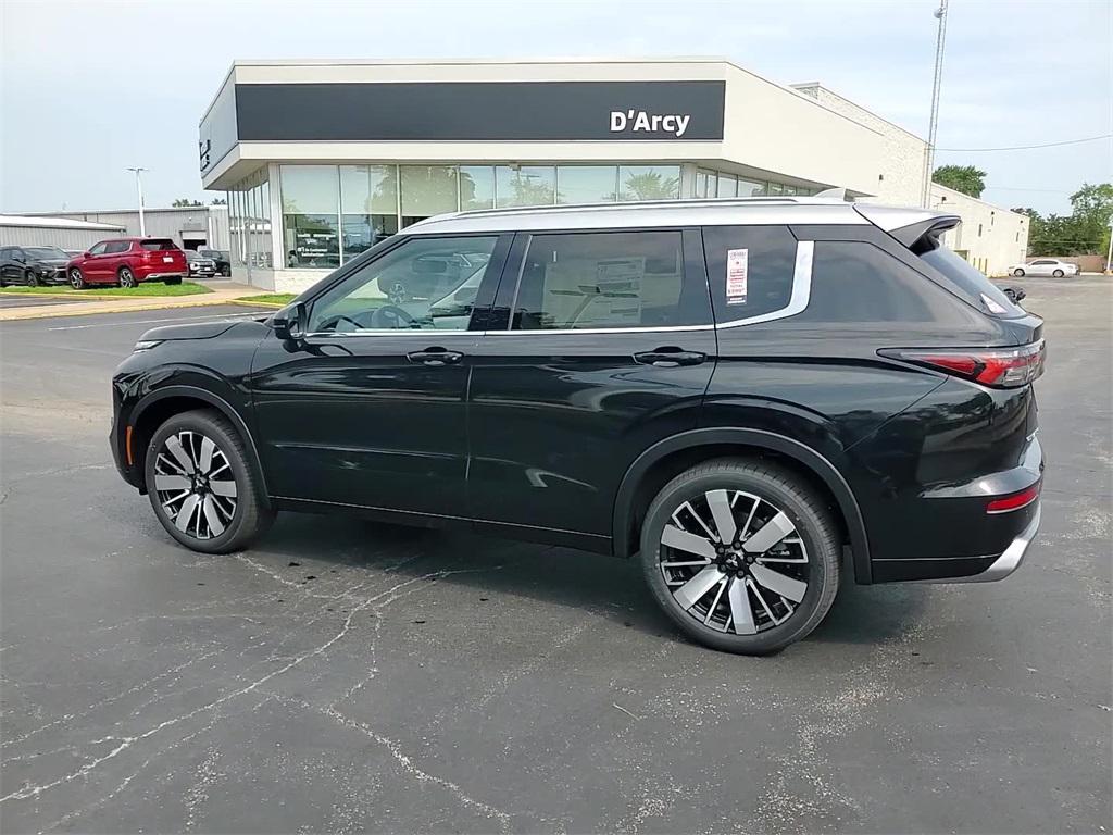 new 2025 Mitsubishi Outlander car, priced at $45,035