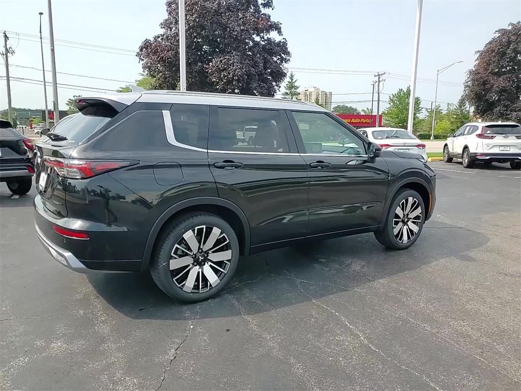 new 2025 Mitsubishi Outlander car, priced at $45,035