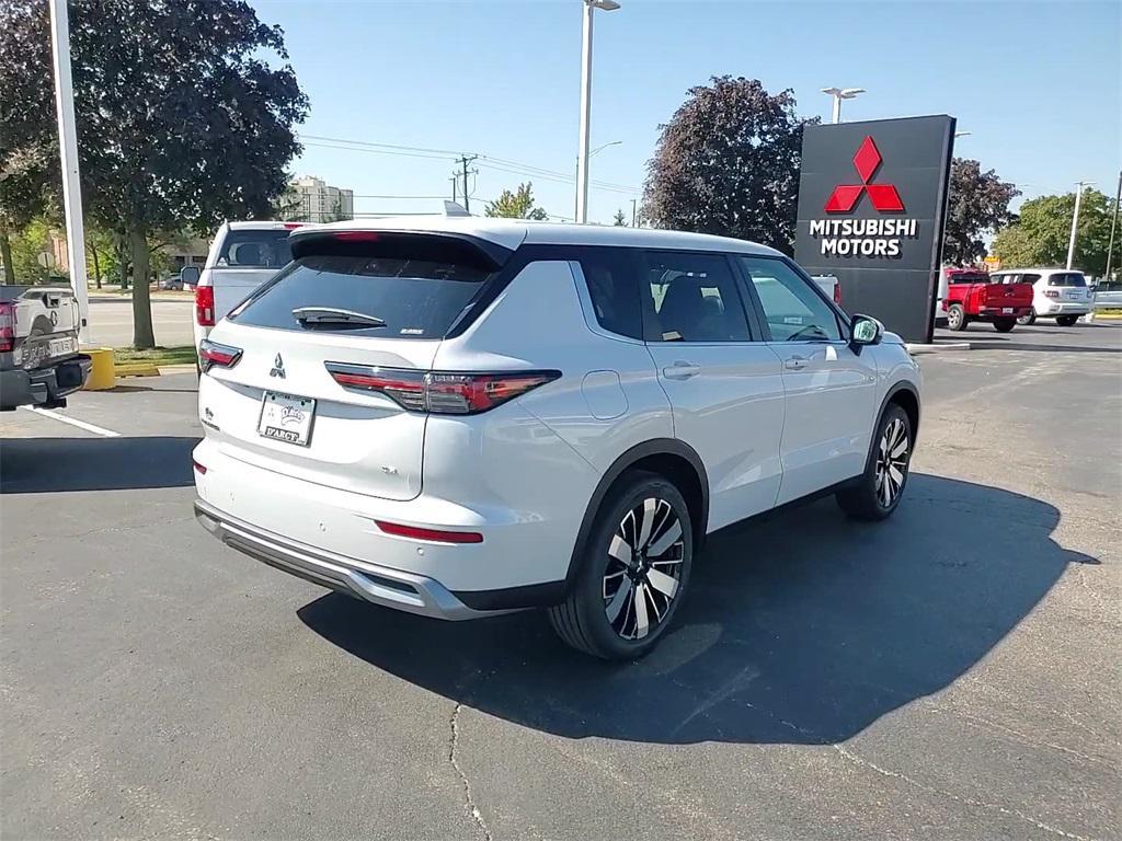 new 2025 Mitsubishi Outlander car