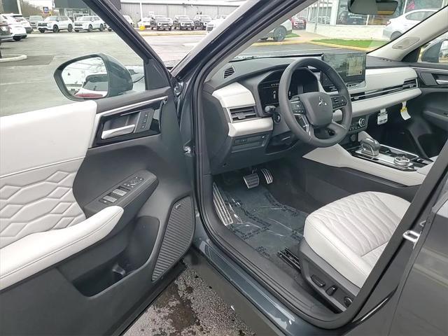 new 2025 Mitsubishi Outlander car, priced at $37,435