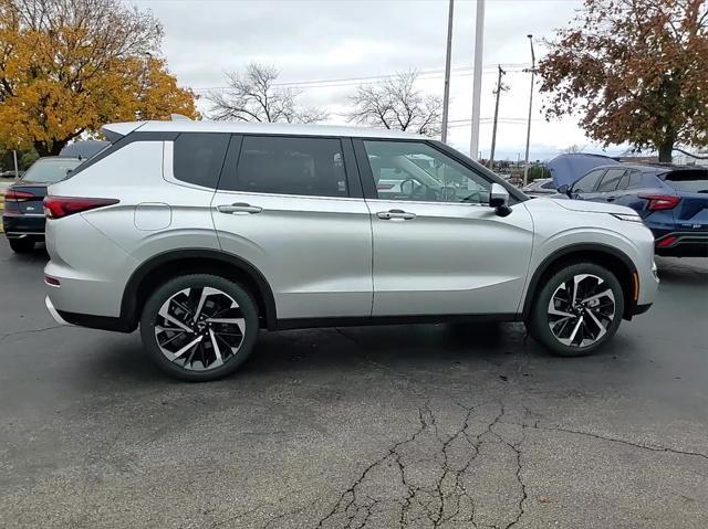 new 2024 Mitsubishi Outlander car, priced at $33,490