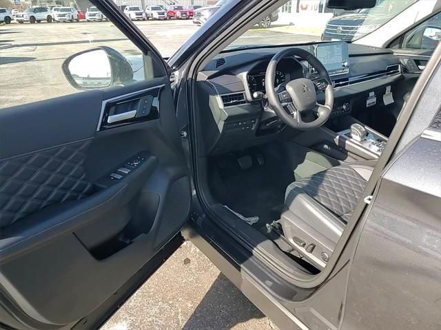 new 2025 Mitsubishi Outlander PHEV car, priced at $48,670