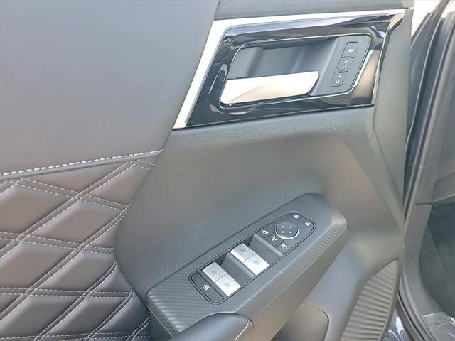 new 2025 Mitsubishi Outlander PHEV car, priced at $48,670