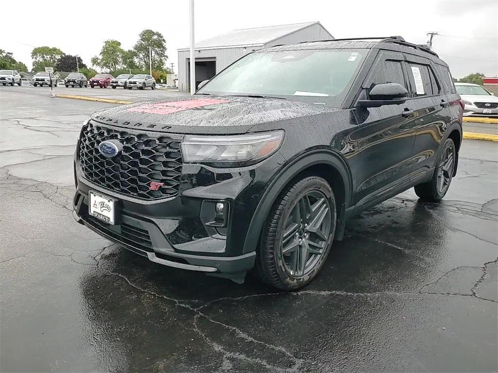 used 2025 Ford Explorer car, priced at $48,995