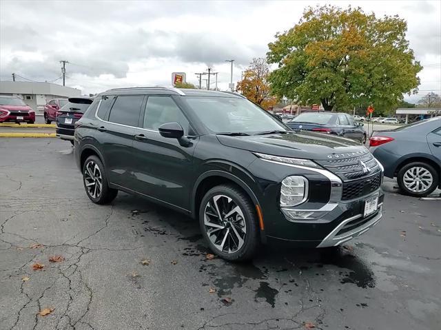 new 2024 Mitsubishi Outlander car, priced at $34,405