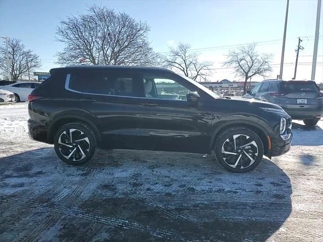 new 2024 Mitsubishi Outlander car, priced at $34,405