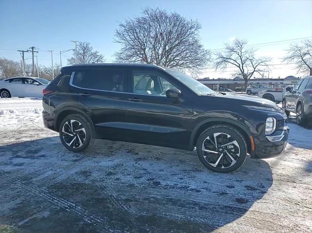 new 2024 Mitsubishi Outlander car, priced at $34,405