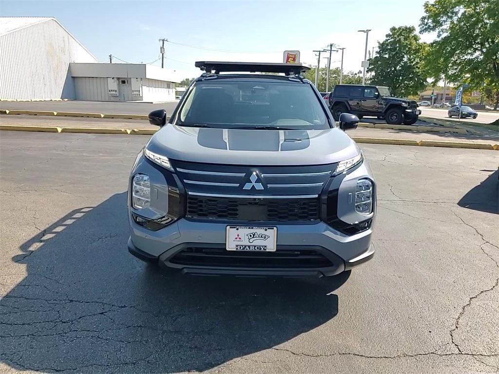 new 2025 Mitsubishi Outlander car
