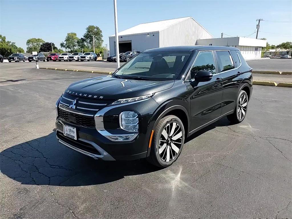 new 2025 Mitsubishi Outlander car