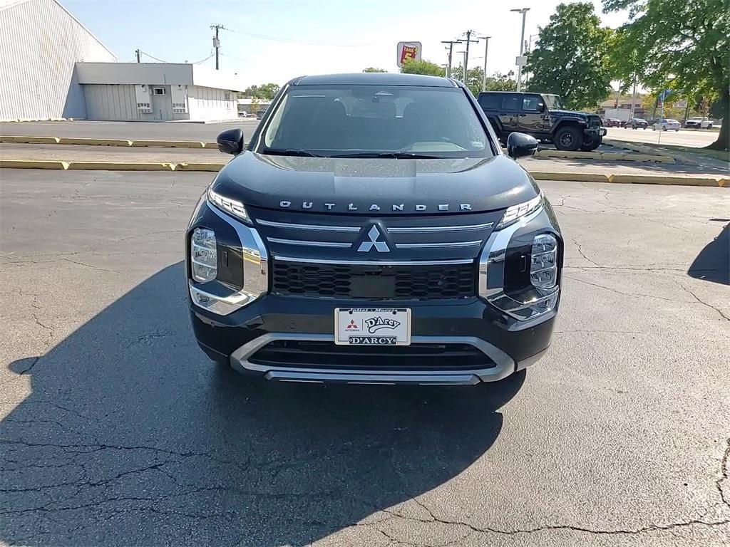 new 2025 Mitsubishi Outlander car