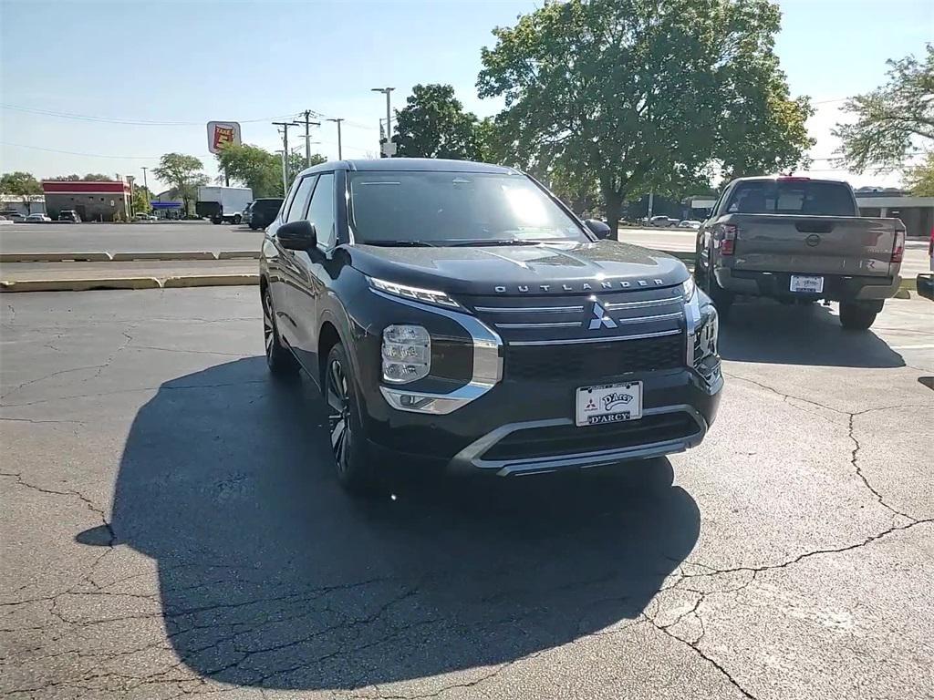 new 2025 Mitsubishi Outlander car