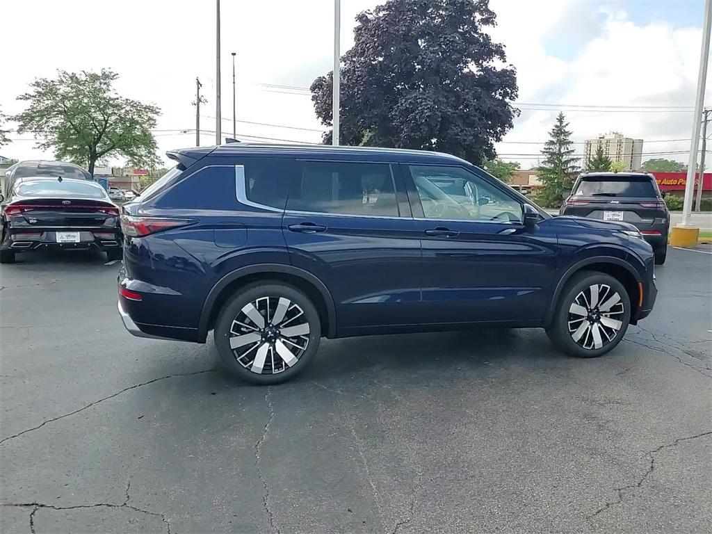 new 2025 Mitsubishi Outlander car, priced at $40,780
