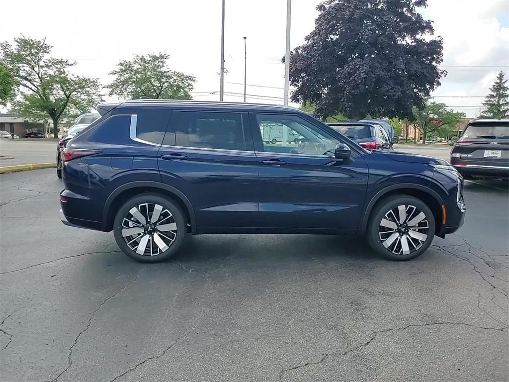 new 2025 Mitsubishi Outlander car, priced at $40,780