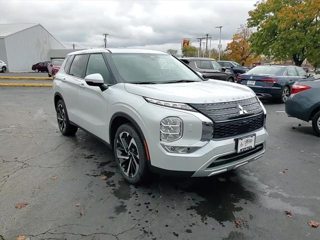 new 2024 Mitsubishi Outlander car, priced at $34,085