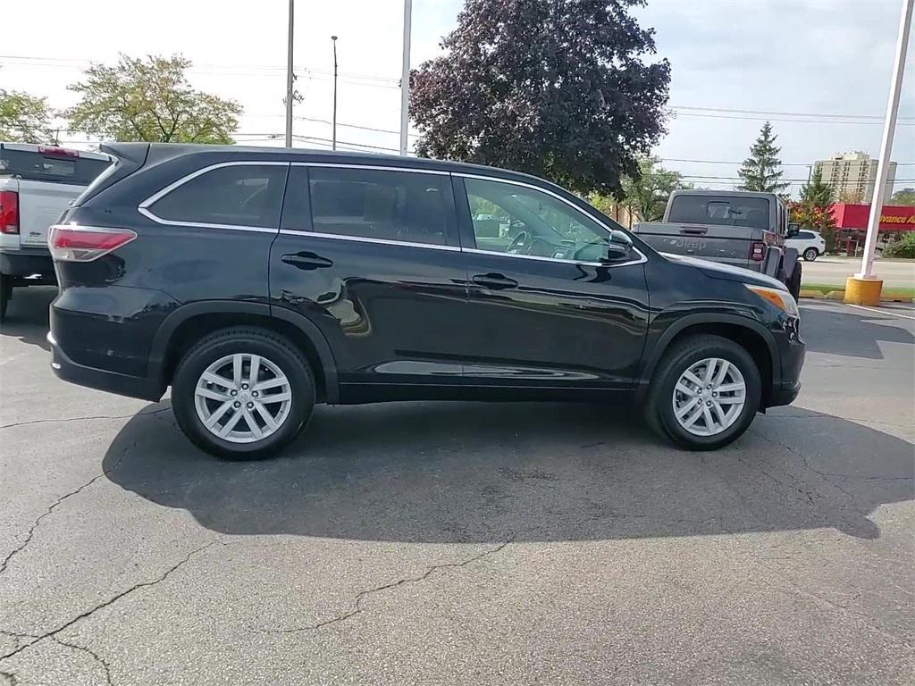 used 2015 Toyota Highlander car, priced at $15,800