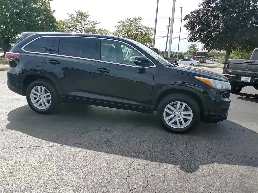 used 2015 Toyota Highlander car, priced at $15,800