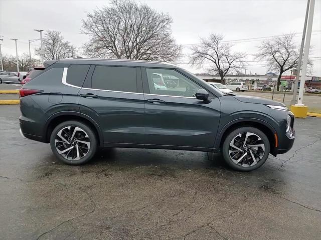 new 2024 Mitsubishi Outlander car, priced at $35,020