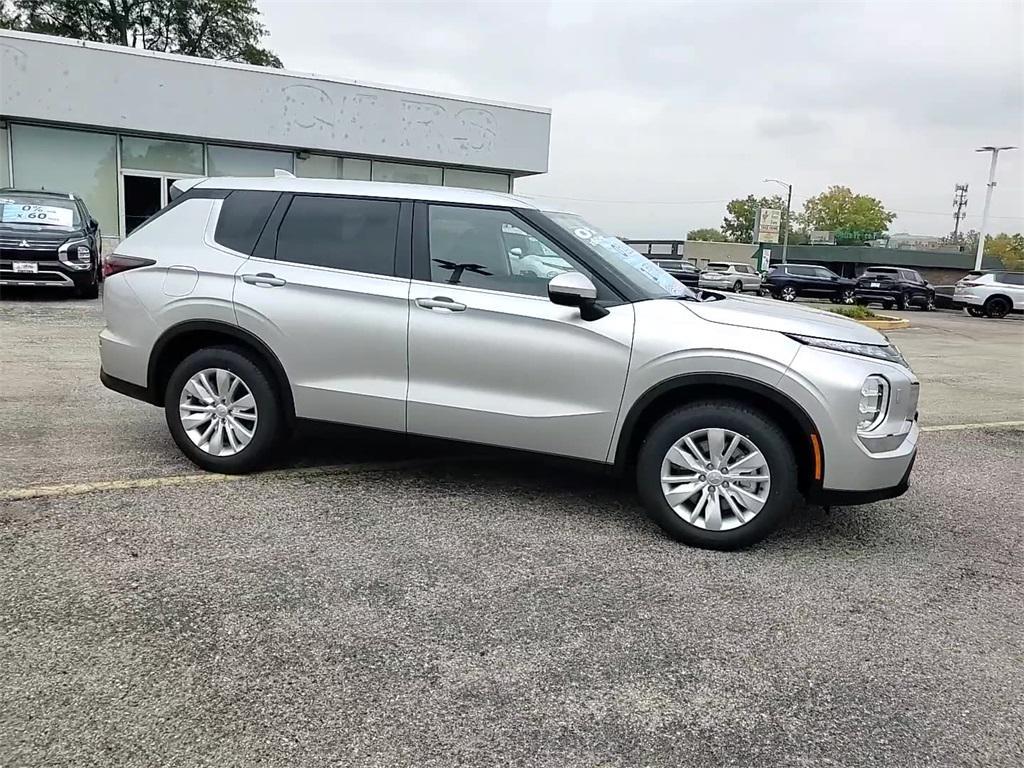 new 2025 Mitsubishi Outlander car, priced at $34,210